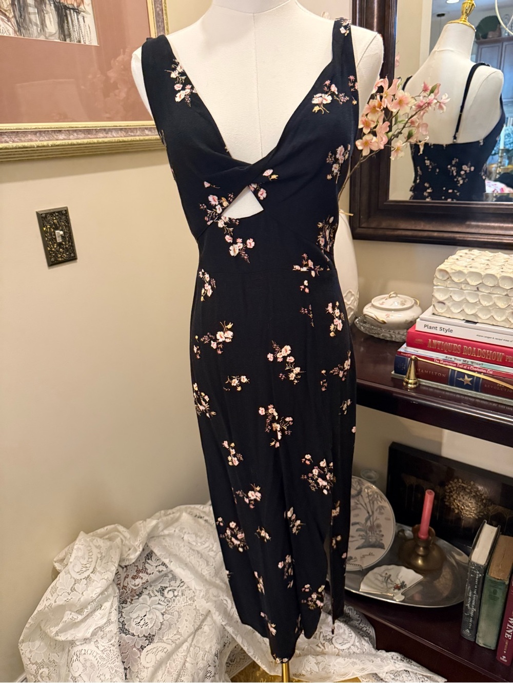 Abercrombie & Fitch Black Floral Twist-Front Midi Dress
